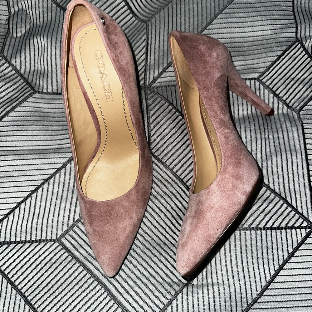 Coach Addie pump